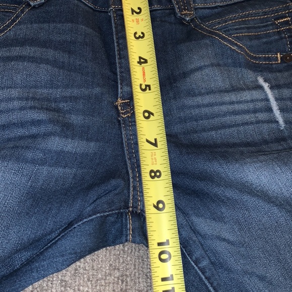 Democracy Booty Lift Jeans - Picture 6 of 7